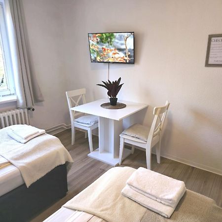 Zentrale 3-Zimmer Wohnung Mit Balkon - Perfekt Fuer Monteure Und Familien نومنستر المظهر الخارجي الصورة