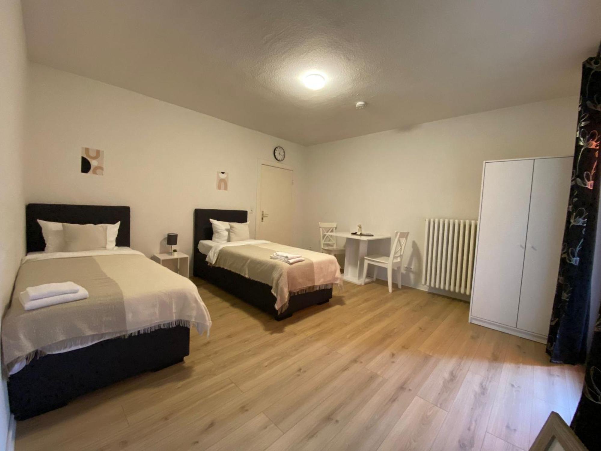 Zentrale 3-Zimmer Wohnung Mit Balkon - Perfekt Fuer Monteure Und Familien نومنستر المظهر الخارجي الصورة