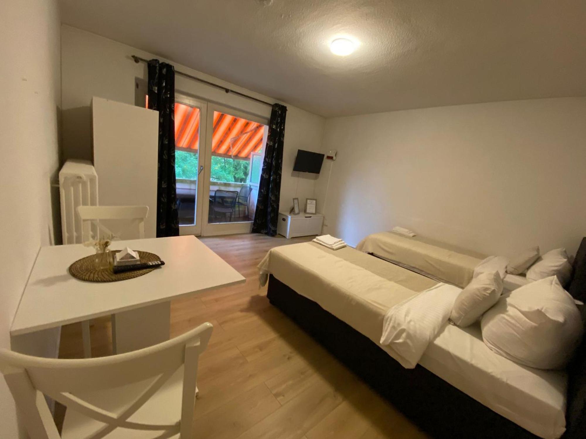 Zentrale 3-Zimmer Wohnung Mit Balkon - Perfekt Fuer Monteure Und Familien نومنستر المظهر الخارجي الصورة